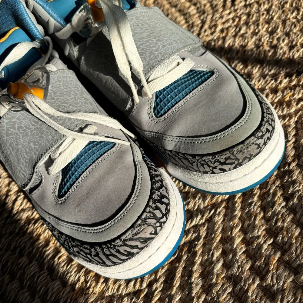 Nike Air Jordan Son of Mars Shaded Blue University Gold Basketball Shoes 9.5